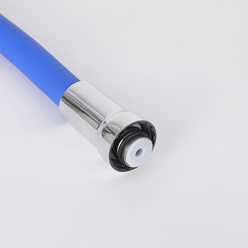 خرطوم صنبور عالمي ملون-32