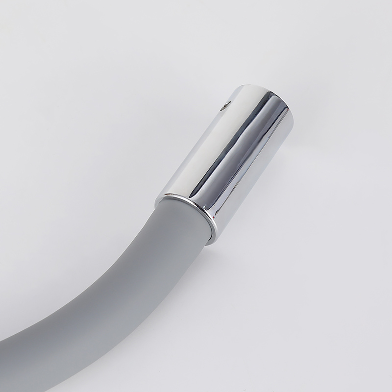 خرطوم صنبور عالمي ملون-16