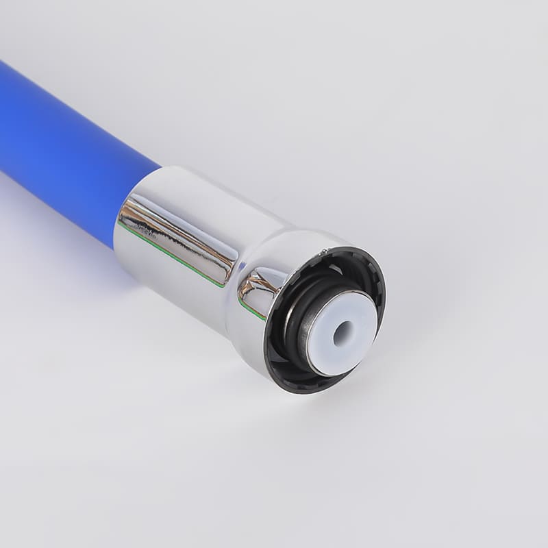 خرطوم صنبور عالمي ملون-32