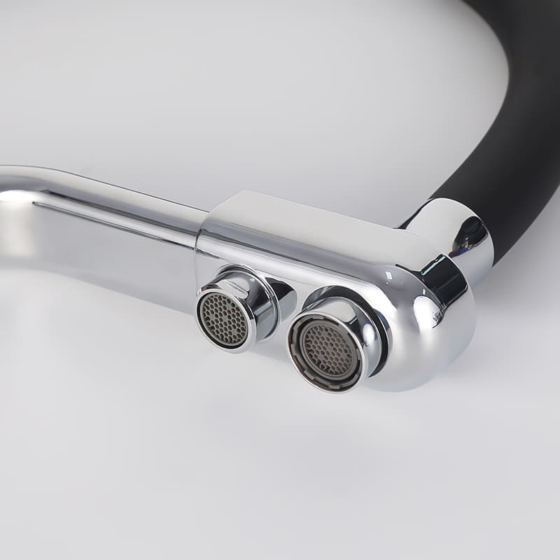 خرطوم صنبور عالمي ملون-38