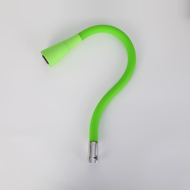 خرطوم صنبور عالمي ملون-48