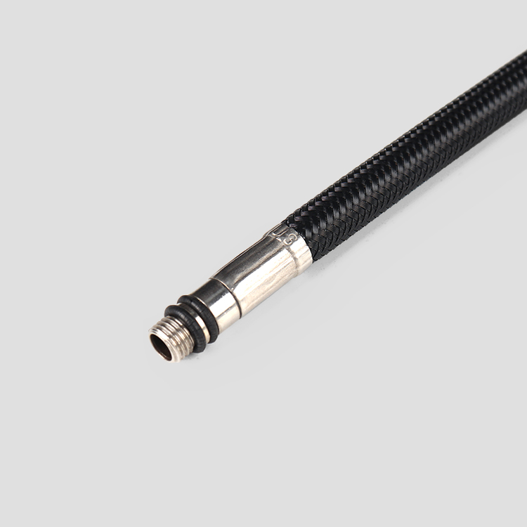 خرطوم معدني مضفر برأسين